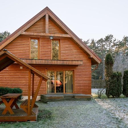 Bash Village House Ventspils Esterno foto