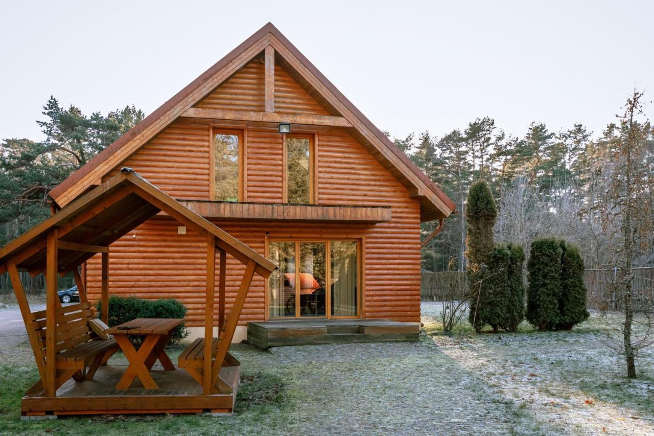 Bash Village House Ventspils Esterno foto